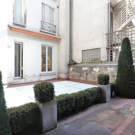 Terrace Matignon Parigi
